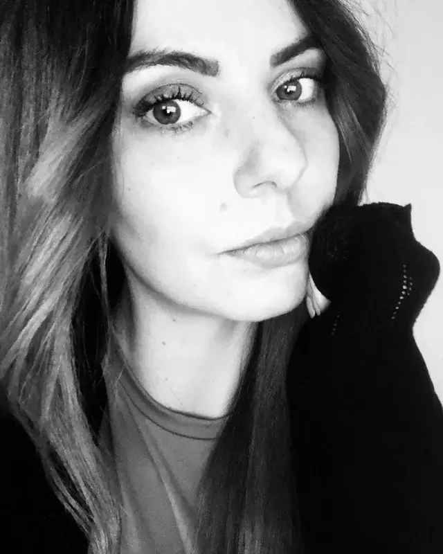 Caroline - Image 2