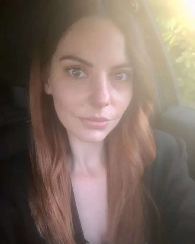 Caroline - Image 4