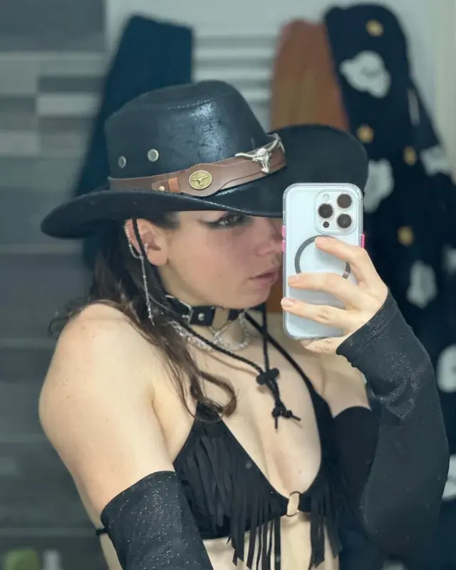 Manon - Image 3